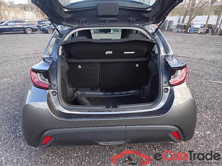 TOYOTA YARIS / 2020 / 5P / BERLINA HYBRID BUSINESS MY20 #5