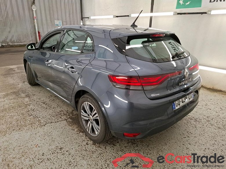 RENAULT Mégane Berline / 2020 / 5P / Berline evolution TCe 140 #2