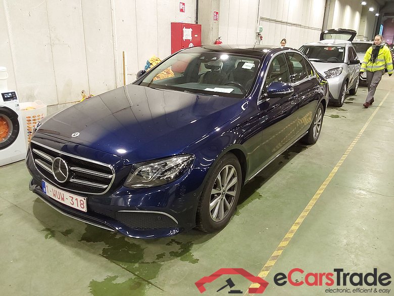 MERCEDES-BENZ CLASS E DIESEL (W213) E 200 d Business Solution STOCK