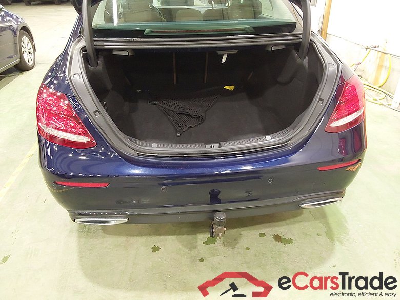 MERCEDES-BENZ CLASS E DIESEL (W213) E 200 d Business Solution STOCK #3