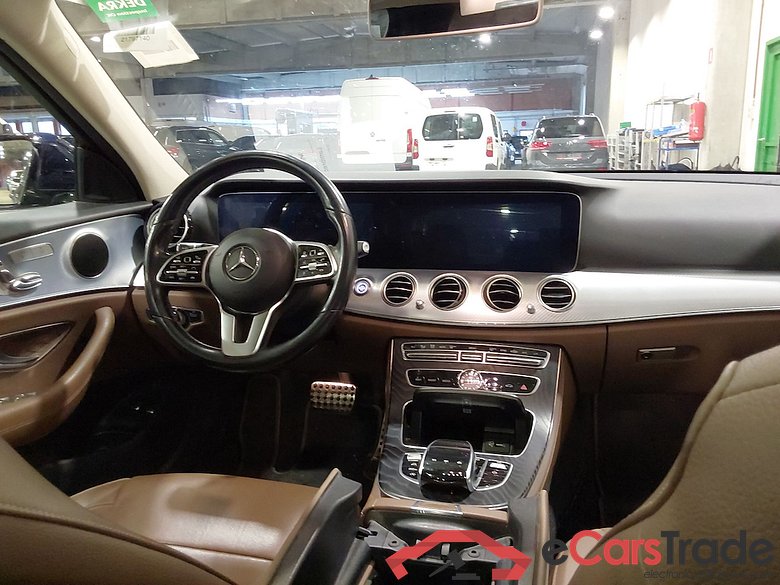 MERCEDES-BENZ CLASS E DIESEL (W213) E 200 d Business Solution STOCK #6