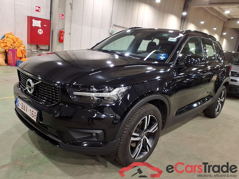 VOLVO XC40 1.5 T2 GEARTRONIC R-DESIGN #1