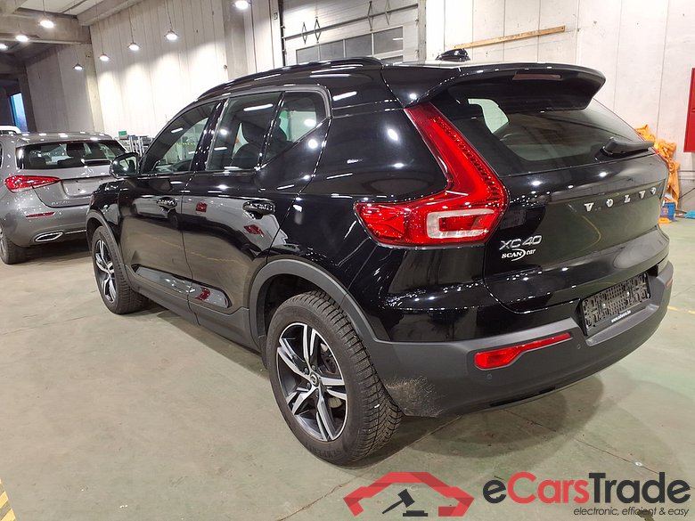 VOLVO XC40 1.5 T2 GEARTRONIC R-DESIGN #2