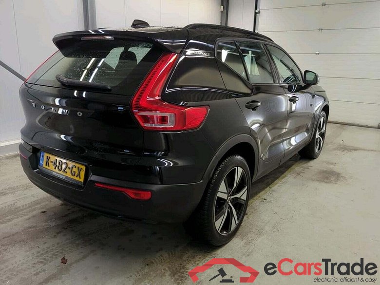 VOLVO XC40 Recharge P8 AWD RDes #2