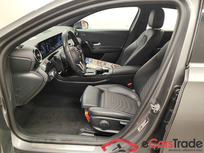 Mercedes-Benz A-Klasse Limousine A 250e Business Solution 4d #3