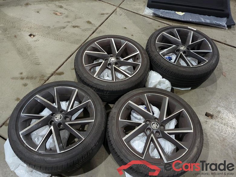 Karoq Sportline 4x4 2.0 TDI 110KW AT7 E6d #6