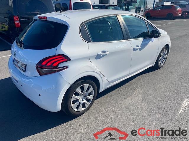 PEUGEOT 208 1.2i PureTech Like S&S (EU6.2) #2