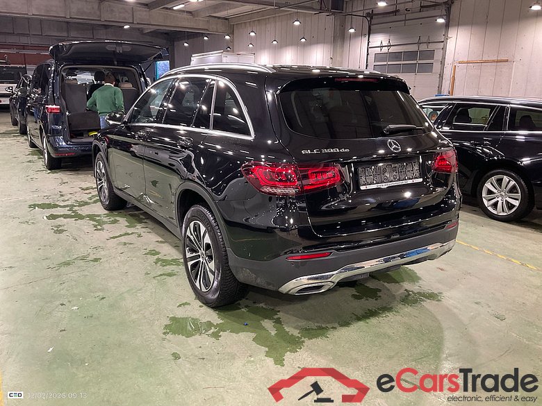 MERCEDES-BENZ GLC 2.0 GLC 300 DE PHEV 4MATIC 4WD AUTO #3