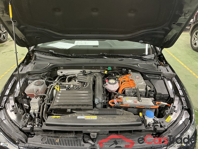 VOLKSWAGEN GOLF VIII 1.4 EHYBRID STYLE BUSINESS DSG #6