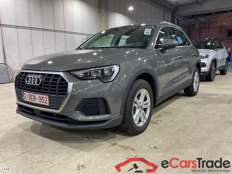 AUDI Q3 1.4 45 TFSI E S TRONIC #1