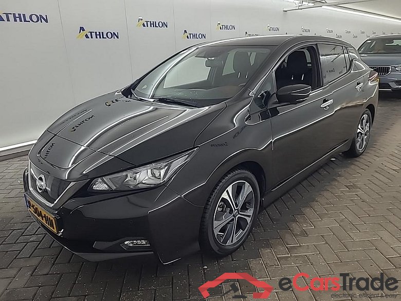 NISSAN LEAF N-CONNECTA 40kWh 5D uitlopend #1