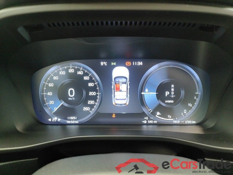 Volvo XC40 T4 Recharge Geartronic R-Design 5d #6
