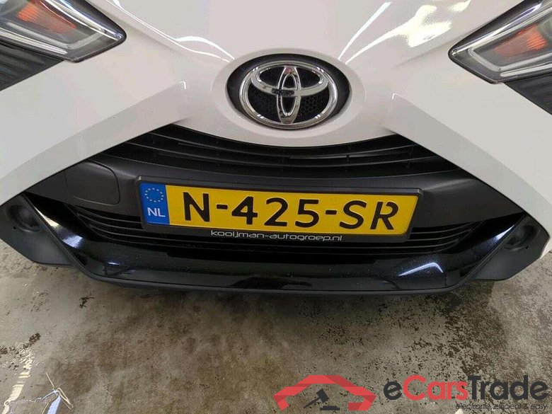 TOYOTA Aygo 1.0 VVT-i x-play #4