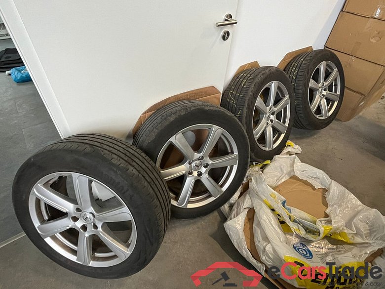 Volvo XC90 (09.2014->) DE - SUV5 T8 Twin Engine AWD PHEV EU6d, Inscription Expression Plug-In H. (E6d), #4