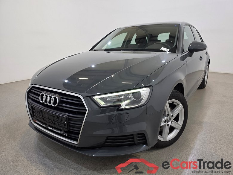 Audi A3 SB 1.6 30 TDi LED-Xenon Navi Klima PDC ... #1