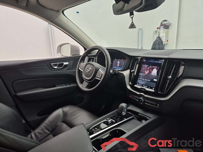 VOLVO XC60 B4 CORE GEARTRONIC #3