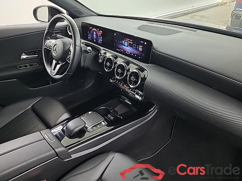 MERCEDES-BENZ A-Klasse Limousine A 250 e DCT Business Line 4D 160kW #6