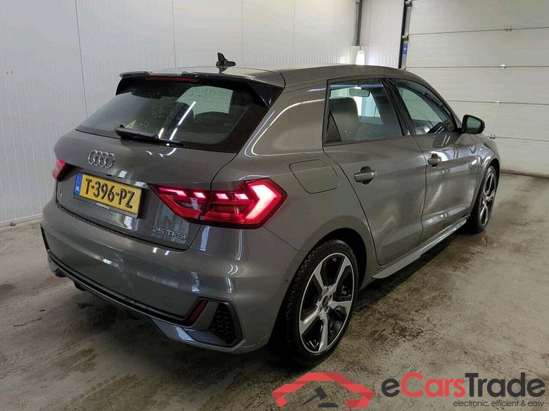 AUDI A1 Sportback 25 TFSI S edition #2