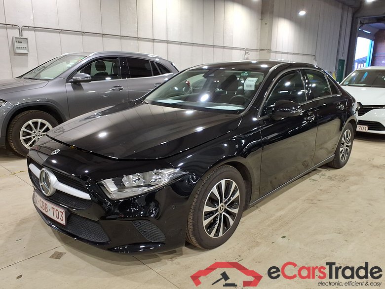 MERCEDES-BENZ A-CLASS LIMOUSINE 2.0 A 180 D BUSINESS SOLUTION ESSENTIAL #1