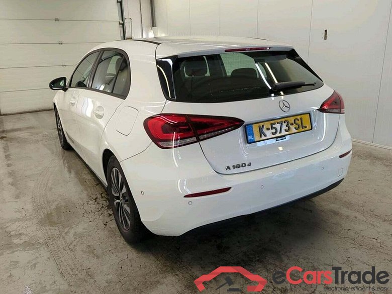 MERCEDES-BENZ A-klasse 180 d Business Sol #6