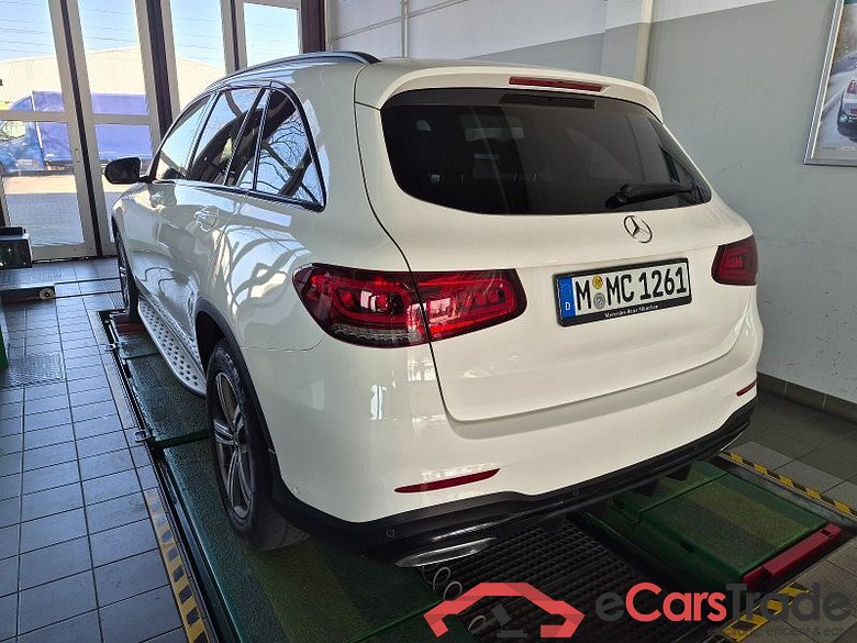 Mercedes-Benz GLC (BM 253)(06.2015->) DE - SUV5 GLC 220 d EU6d, d AMG Line 4Matic (EURO 6d), (Facelift) 2019 - 2022 #4