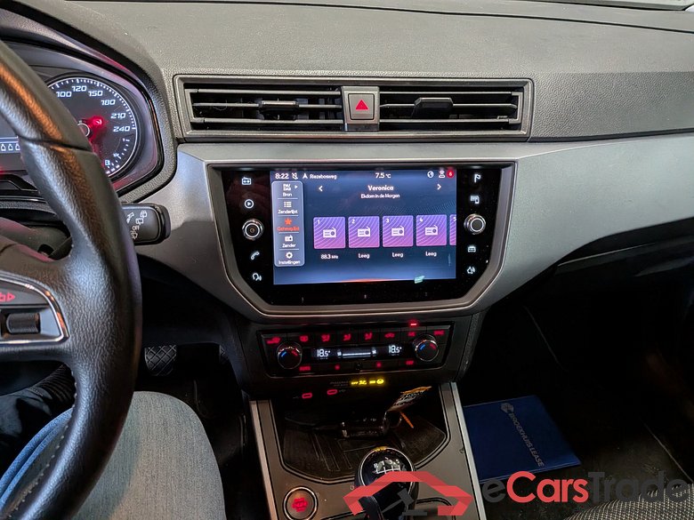 SEAT Arona 1.0 TSI Style B. Int #5