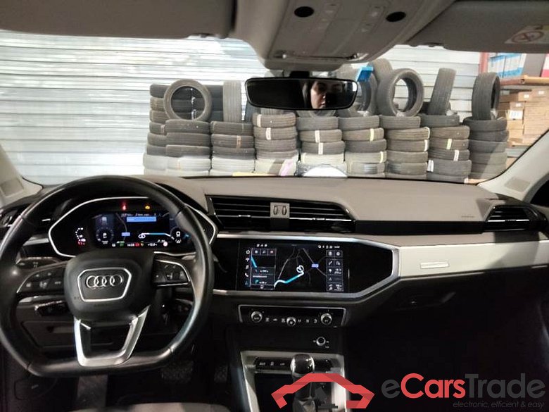 AUDI Q3 / 2018 / 5P / SUV 45 TFSI E S TRONIC BUSINESS #5