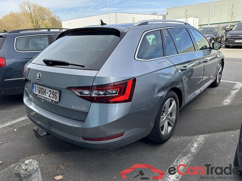SKODA Superb Combi Superb Wagon Style 1,6 TDI 88 kW 6-speed mech. #4