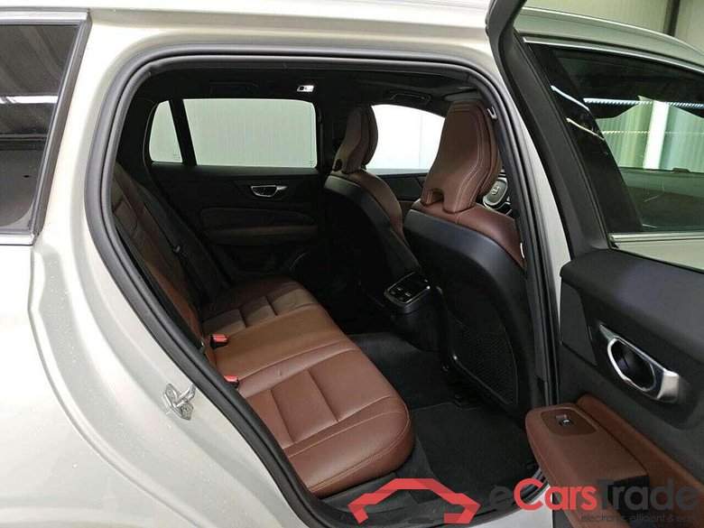 VOLVO V60 2.0 B3 Inscription #6
