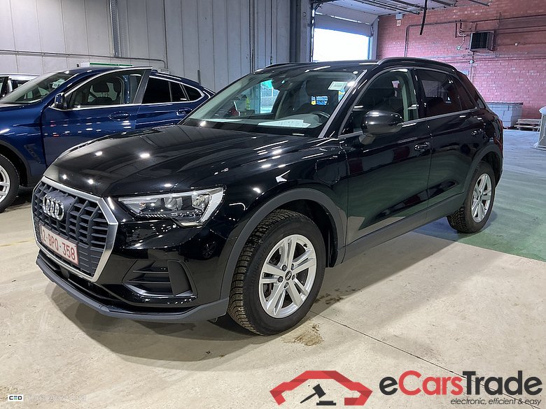 AUDI Q3 1.4 45 TFSI E S TRONIC #1