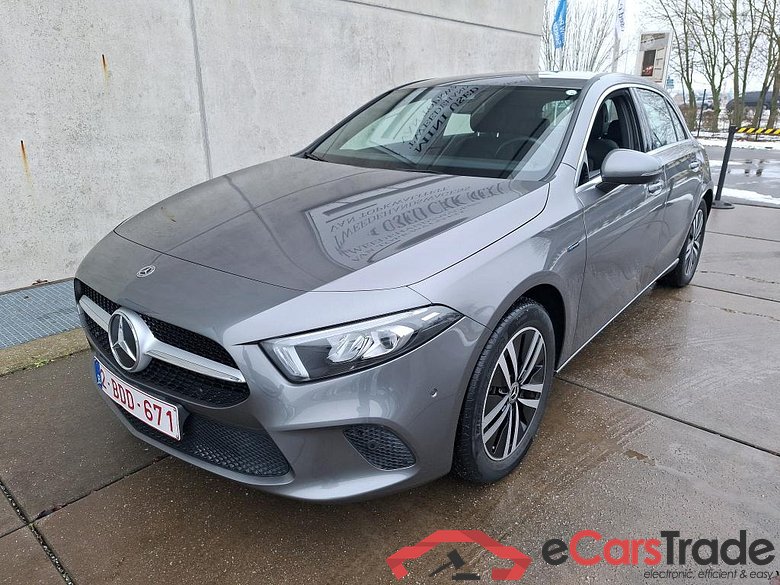 Mercedes A 250e Plug-In Hybrid Aut. LED-Xenon Widescreen Ambient Navi Sport-Leather KeylessGo Camera Klima PDC ...
