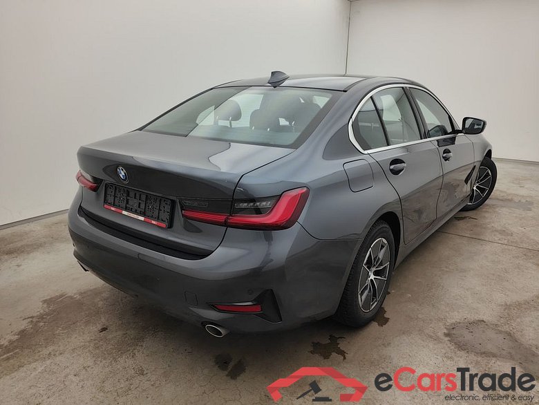 BMW 3 Reeks Berline 316dA (90 kW) 4d #2