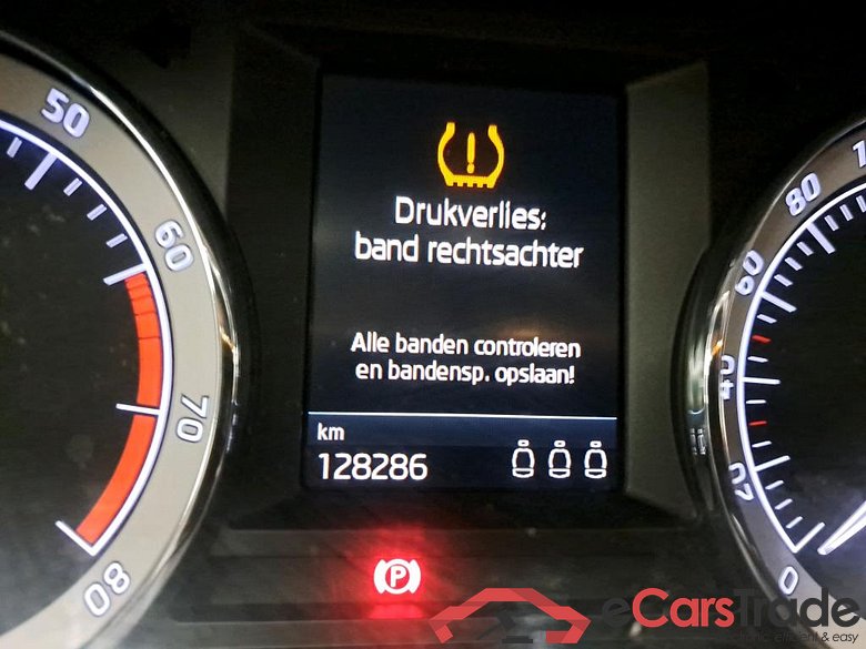 SKODA - SKO OCTAVIA COMBI TSI 115PK GreenTec Ambition & Heated Seats & Adaptive Cruise & Comfort & Look    * PETROL * #5