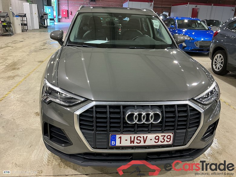 AUDI Q3 2.0 35 TDI S TRONIC BUSINESS EDITION #2