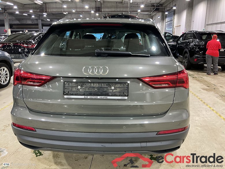 AUDI Q3 2.0 35 TDI S TRONIC BUSINESS EDITION #5
