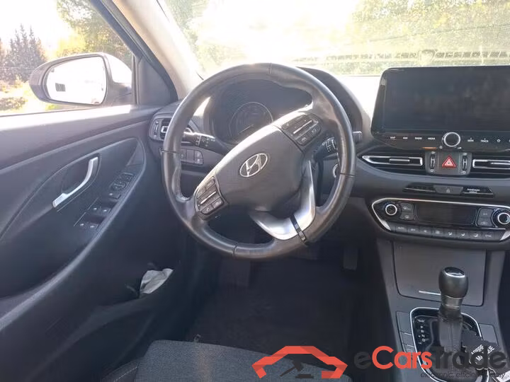 Hyundai i30 1.6 CRDI Aut. Navi KeylessGo Camera Klima PDC ... #5