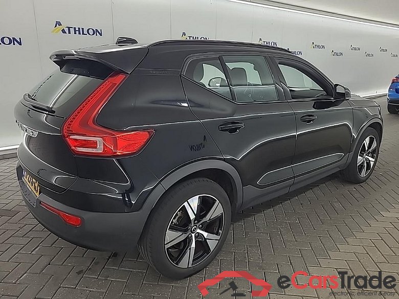 VOLVO XC40 Recharge P8 AWD R-Design 5D 300kW #3