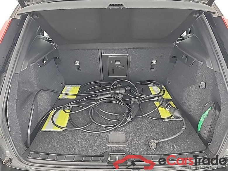 VOLVO XC40 Recharge P8 AWD R-Design 5D 300kW #5