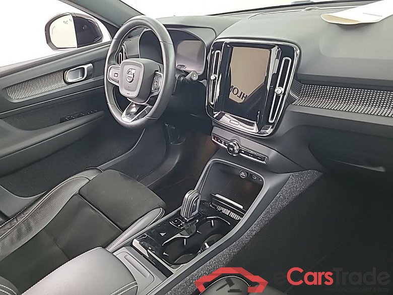 VOLVO XC40 Recharge P8 AWD R-Design 5D 300kW #6