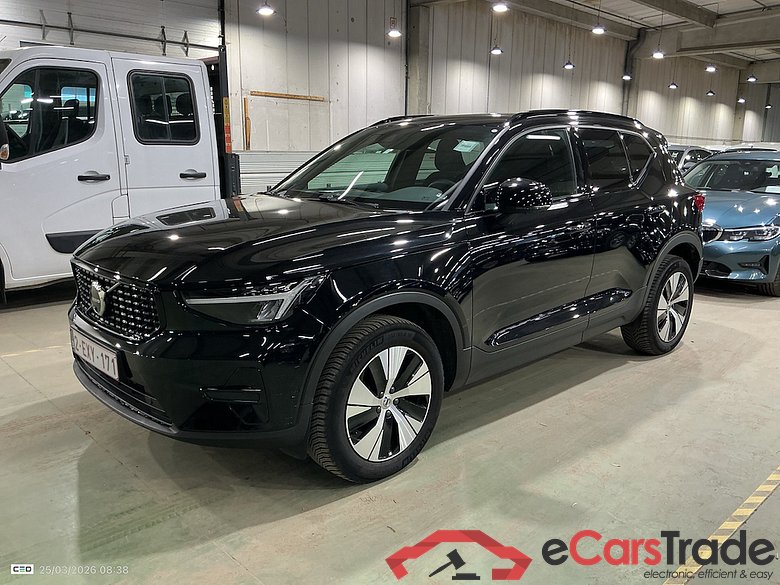 VOLVO XC40 1.5 T2 PLUS LIMITED EDITION AUTO #1