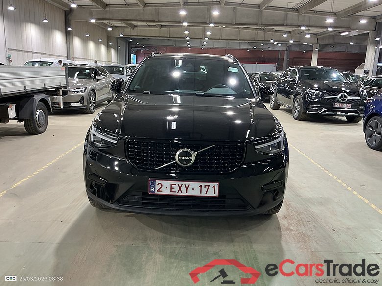 VOLVO XC40 1.5 T2 PLUS LIMITED EDITION AUTO #2