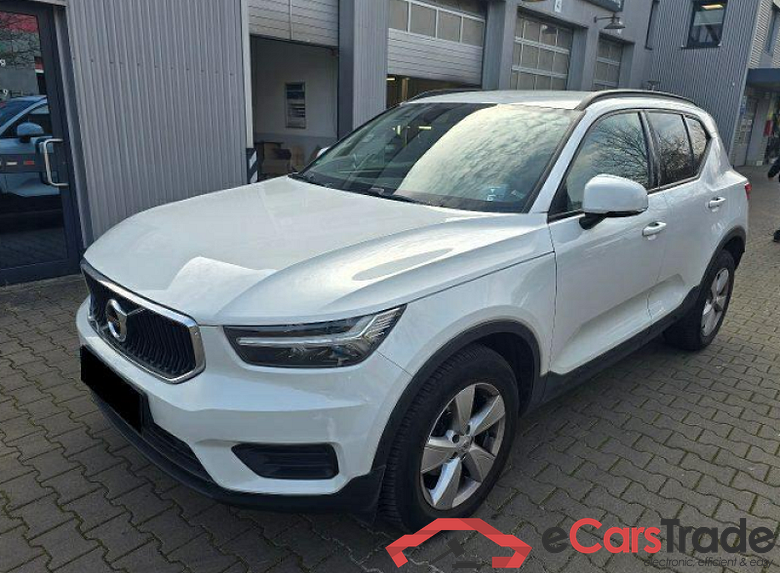 Volvo XC40 (2017->) DE - SUV5 T3 2WD EU6d, Momentum Core (EURO 6d), 2020 - 2022 #1