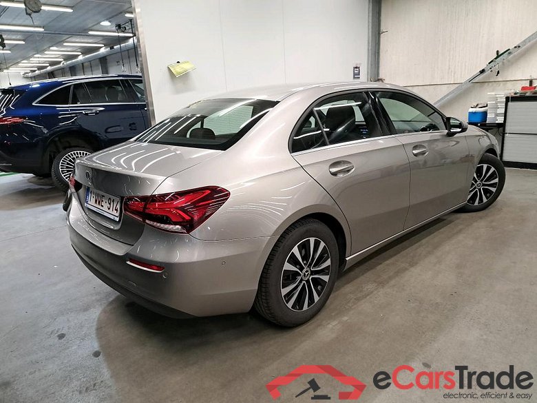 MERCEDES - MER A BERLINE 180 d 116PK DCT Business Solution Pack Plus & Towing Hook With ESP #2