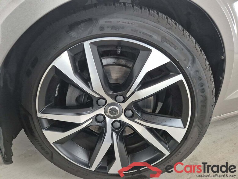 VOLVO V60 2.0 D3 R-DESIGN GEARTRONIC #4