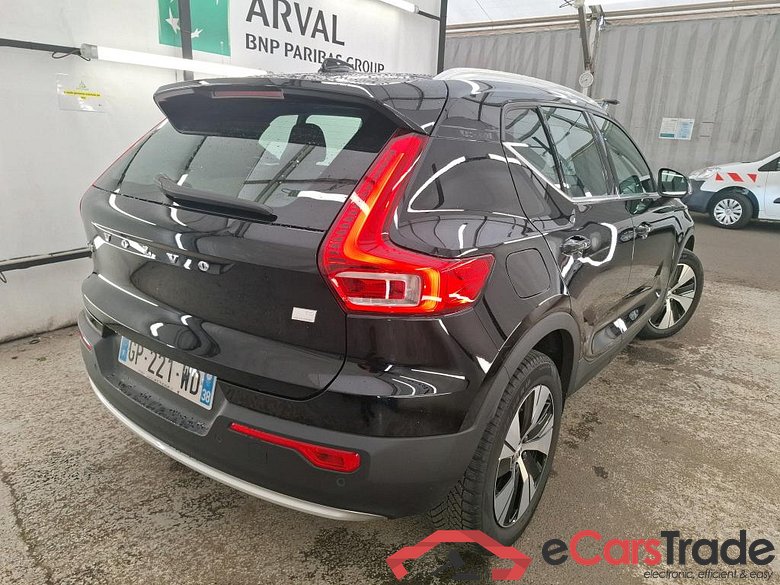 VOLVO XC40 / 2022 / 5P / SUV Recharge T5 262 DCT7 Plus #3