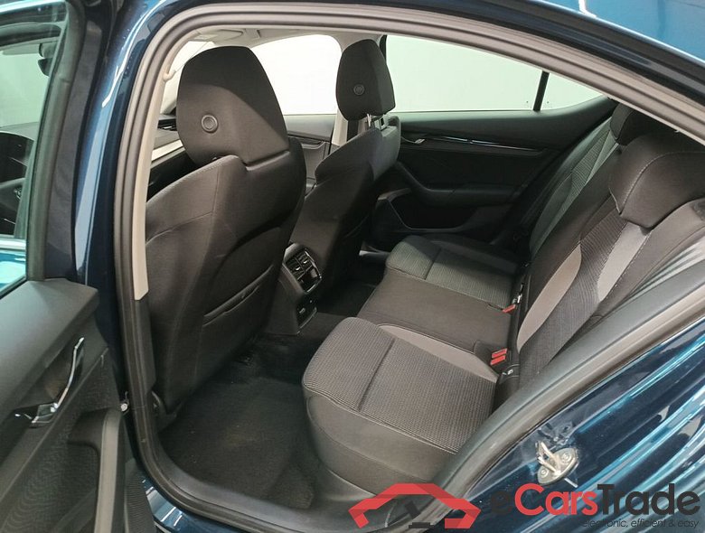 Skoda Octavia 2.0 CRTDI 85kW Ambition 5d #3