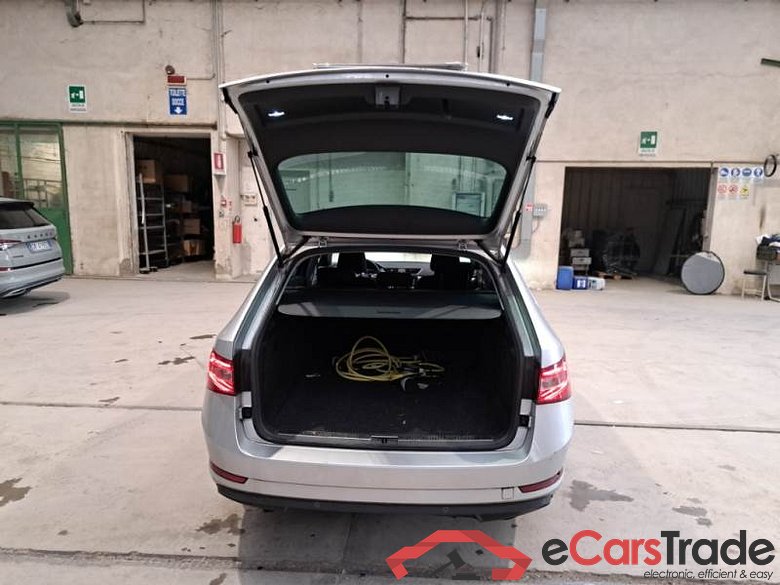 SKODA SUPERB WAGON / 2019 / 5P / STATION WAGON 1.4 TSI PLUG-IN HYBRYD EXECUTIVE DSG #5