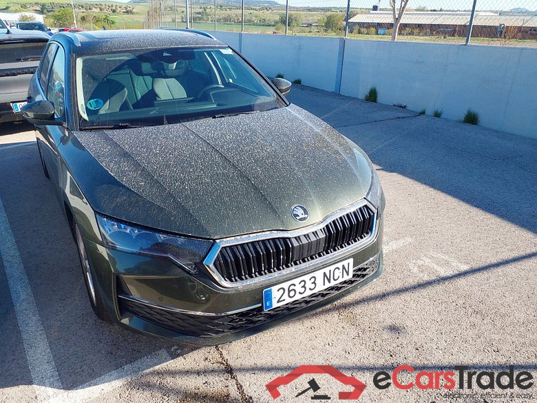 SKODA Octavia 1.5 TSI 110kW (150CV) m-HEV DSG 7 vel. Automático Combi Design (Pano) #1