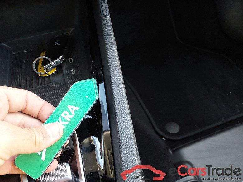 SKODA Octavia 1.5 TSI 110kW (150CV) m-HEV DSG 7 vel. Automático Combi Design (Pano) #6