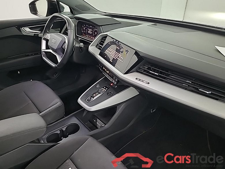 AUDI Q4 e-tron 45 e-tron quattro Edition 5D 195kW #6